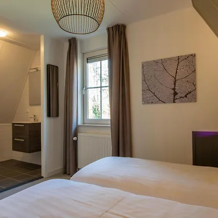 Сasa de vacaciones Restyled House With Three Bathrooms, Breda At 10km