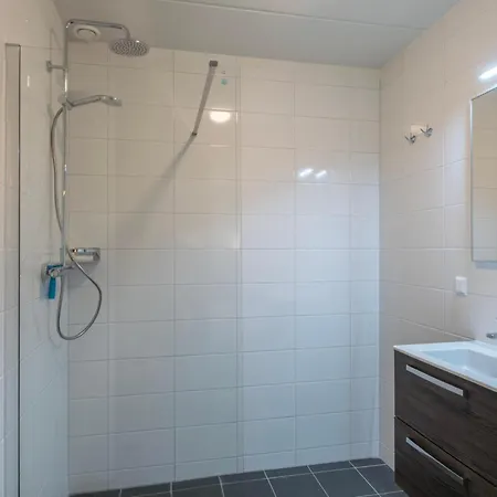 Restyled House With Three Bathrooms, Breda At 10km Сasa de vacaciones *